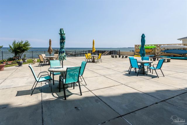 825 Bayshore Dr 508, Pensacola, FL 32507