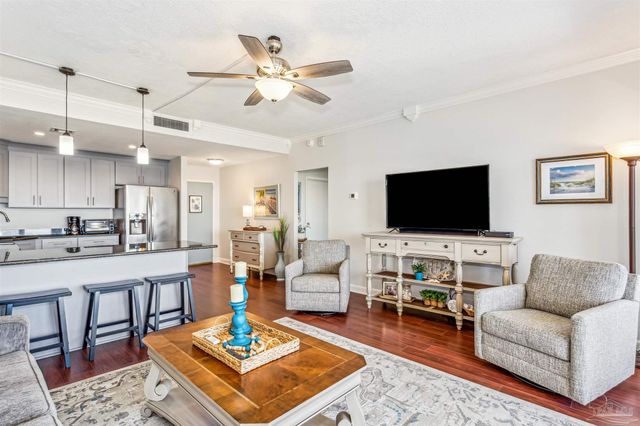 825 Bayshore Dr 508, Pensacola, FL 32507