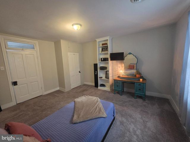 417 W BURKE ST, Martinsburg, WV 25401