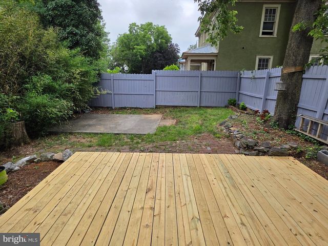 417 W BURKE ST, Martinsburg, WV 25401