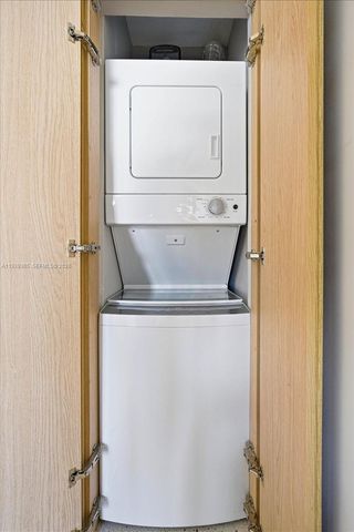 2727 Yacht Club Blvd 2C, Fort Lauderdale, FL 33304