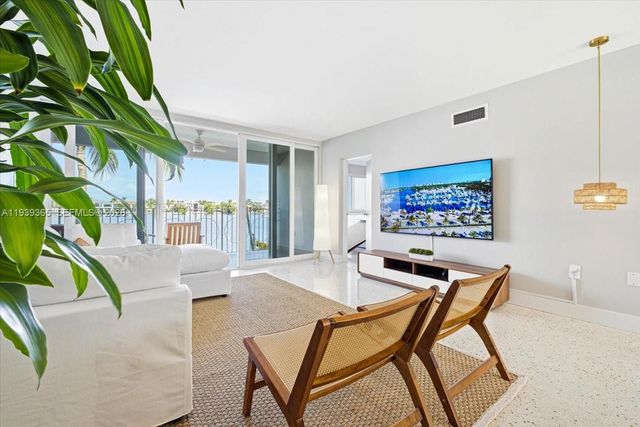 2727 Yacht Club Blvd 2C, Fort Lauderdale, FL 33304