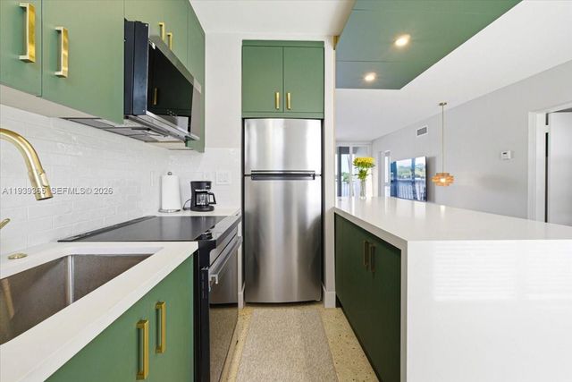 2727 Yacht Club Blvd 2C, Fort Lauderdale, FL 33304