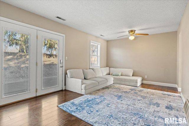 14 SYCAMORE Row, Springfield, IL 62702