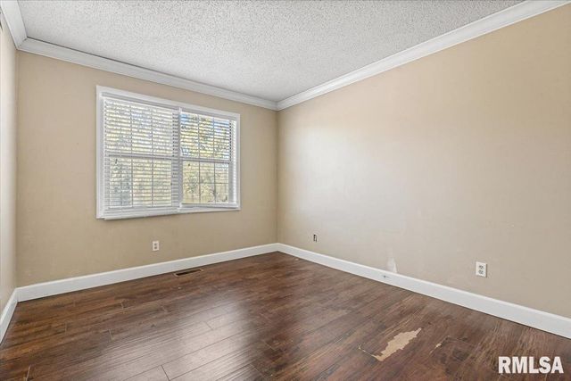 14 SYCAMORE Row, Springfield, IL 62702