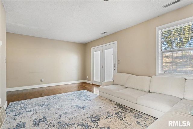 14 SYCAMORE Row, Springfield, IL 62702