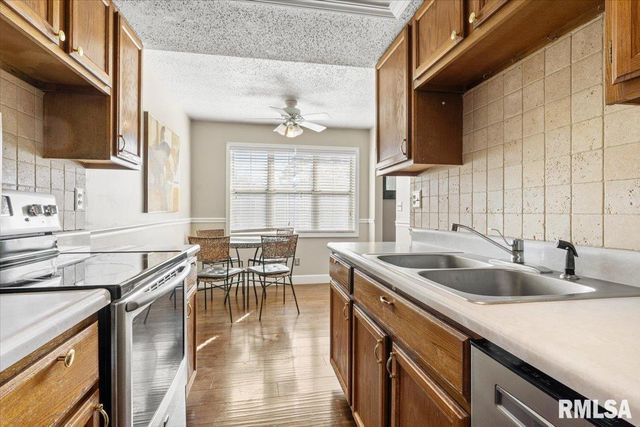 14 SYCAMORE Row, Springfield, IL 62702