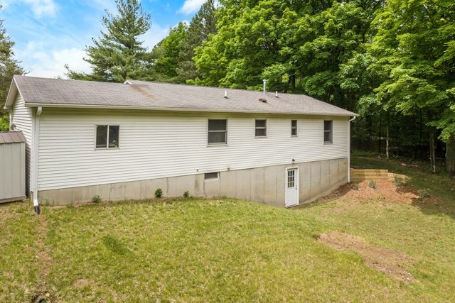 994 US-31 N, Torch Lake Twp, MI 49648