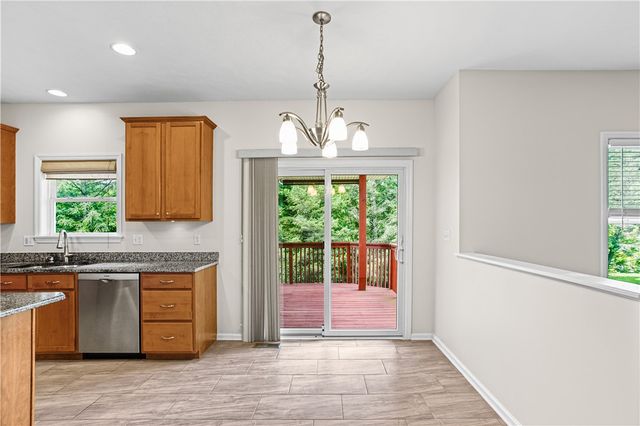 1305 Rosem Court, Franklin Park, PA 15143