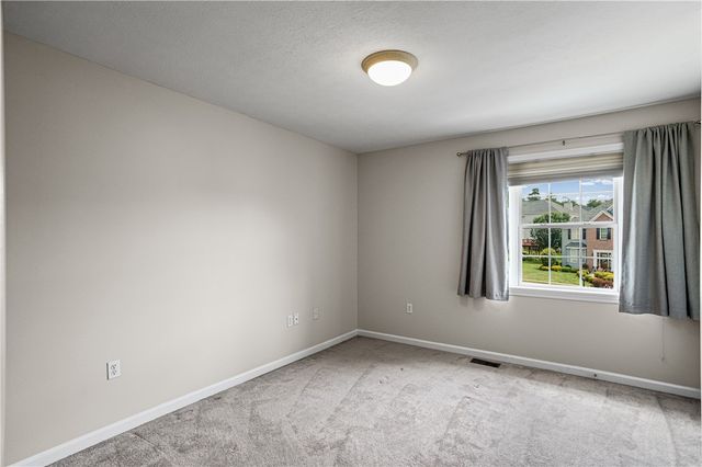 1305 Rosem Court, Franklin Park, PA 15143