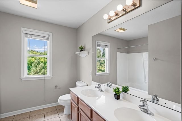 1305 Rosem Court, Franklin Park, PA 15143