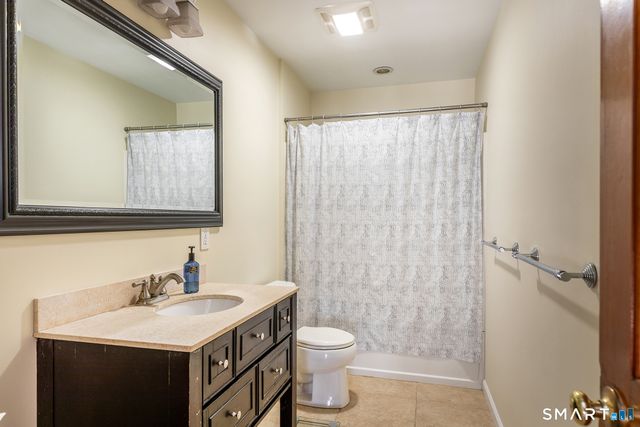 9 Delno Drive, Danbury, CT 06811