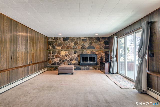 9 Delno Drive, Danbury, CT 06811