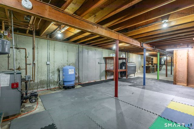 9 Delno Drive, Danbury, CT 06811