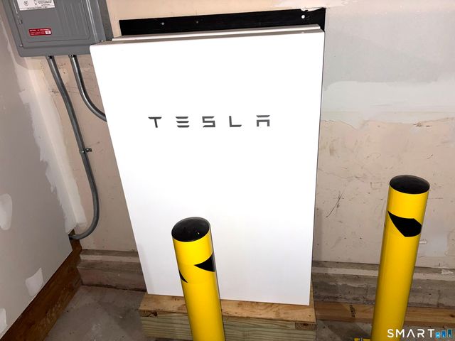 9 Delno Drive, Danbury, CT 06811