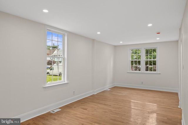 637 GARFIELD AVE, Palmyra, NJ 08065