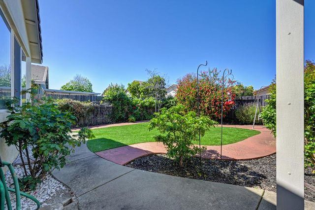 1262 Torrington Ln, Lincoln, CA 95648