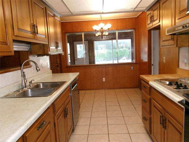 1208 Academy Drive, Arlington, TX 76013