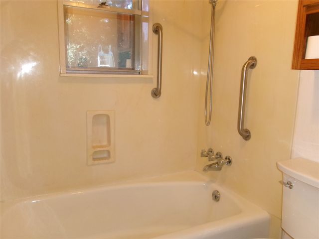 1208 Academy Drive, Arlington, TX 76013