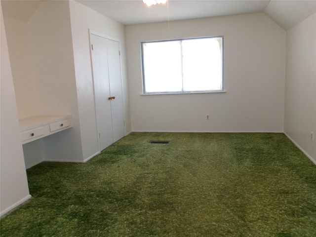 1208 Academy Drive, Arlington, TX 76013