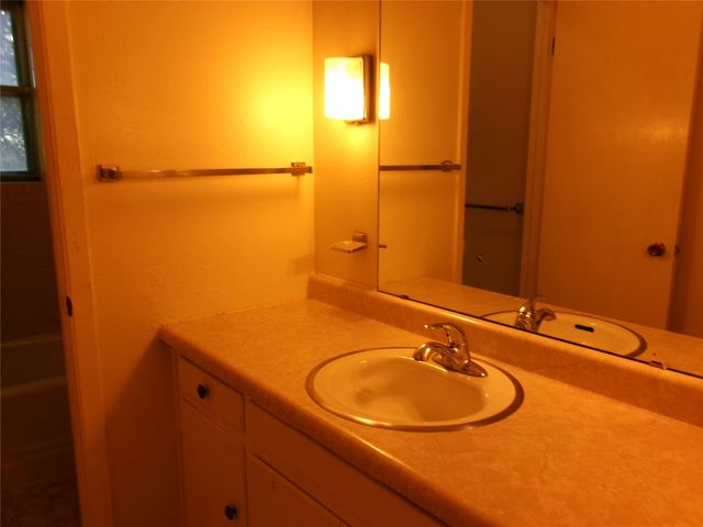 1208 Academy Drive, Arlington, TX 76013