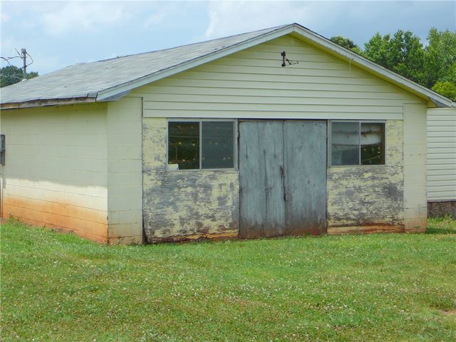 1430 Grady Hall Road, Anderson, SC 29626