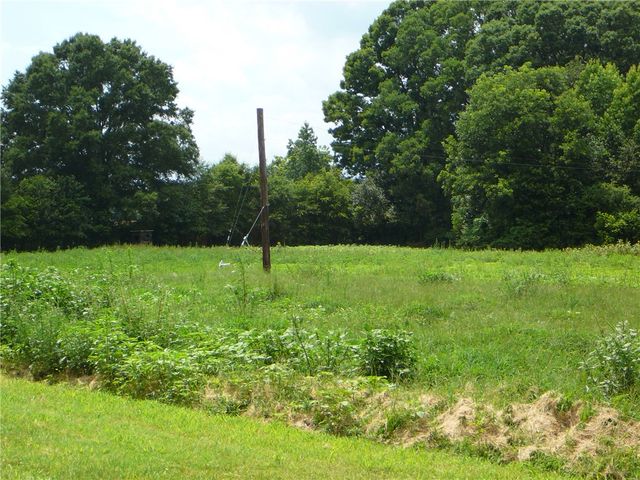 1430 Grady Hall Road, Anderson, SC 29626