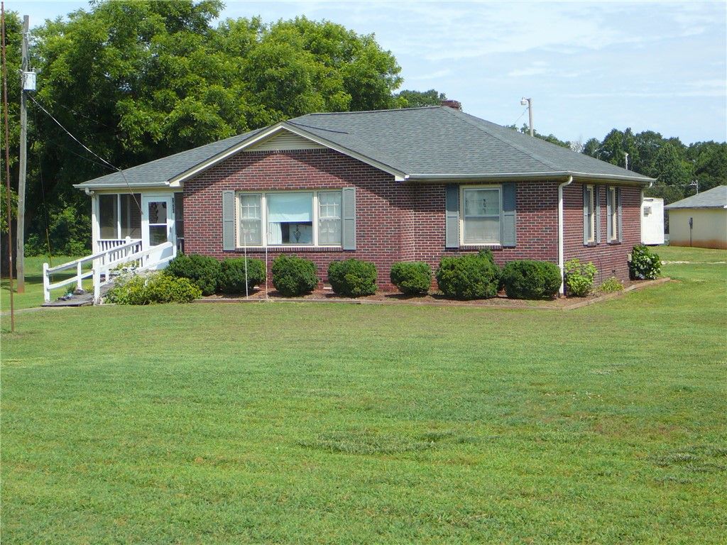 1430 Grady Hall Road, Anderson, SC 29626