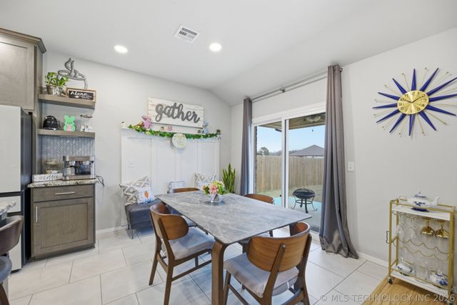 7512 E 89th Street N, Owasso, OK 74055