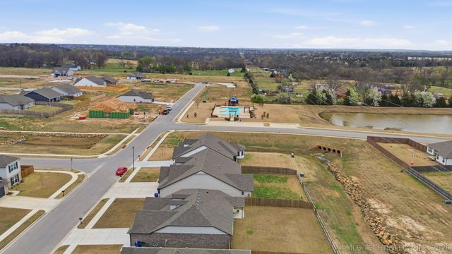 7512 E 89th Street N, Owasso, OK 74055