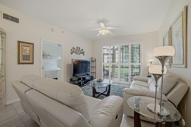 7623 Southampton Terrace 112, Tamarac, FL 33321