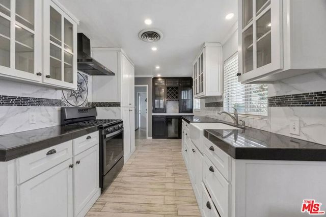 807 Shalimar Drive, Bakersfield, CA 93306