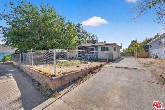 807 Shalimar Drive, Bakersfield, CA 93306
