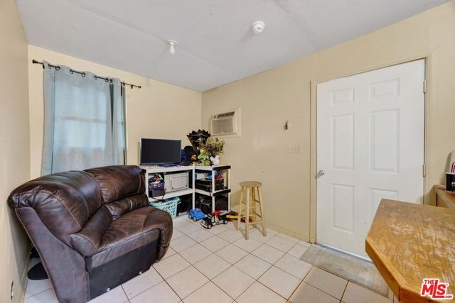 807 Shalimar Drive, Bakersfield, CA 93306