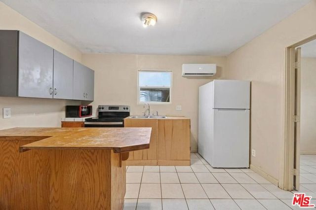 807 Shalimar Drive, Bakersfield, CA 93306