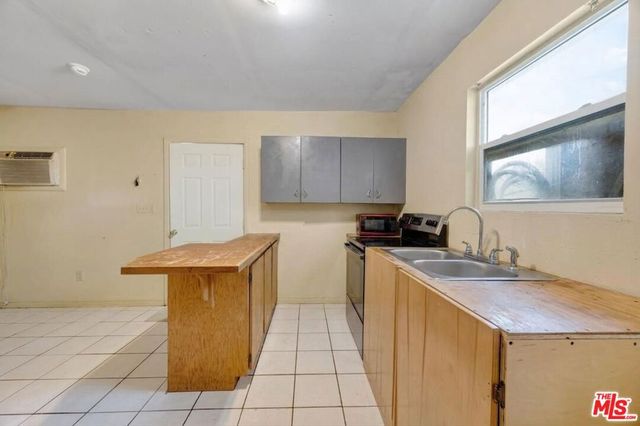 807 Shalimar Drive, Bakersfield, CA 93306