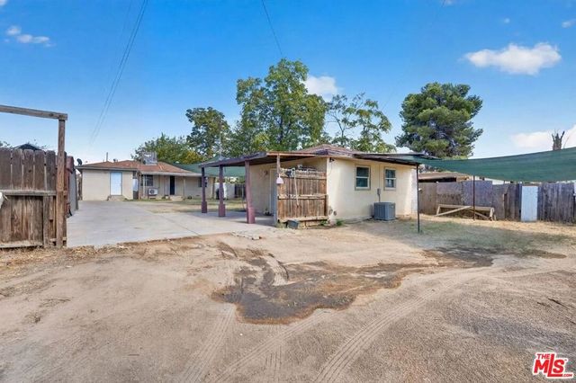 807 Shalimar Drive, Bakersfield, CA 93306