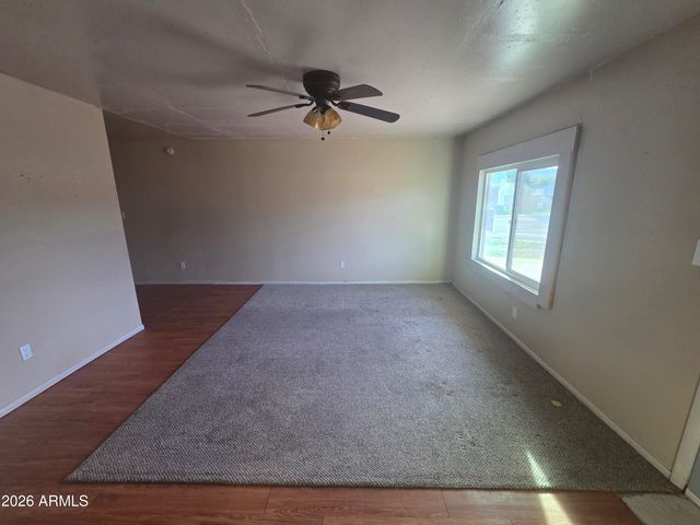 610 S YORK Drive, Kearny, AZ 85137