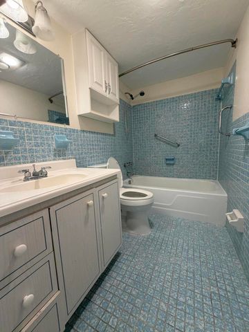 917 NE 16th Avenue 1, Fort Lauderdale, FL 33304