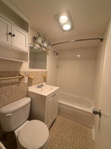 917 NE 16th Avenue 1, Fort Lauderdale, FL 33304