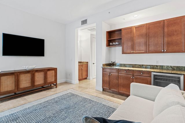 110 Gleason Street 203, Delray Beach, FL 33483