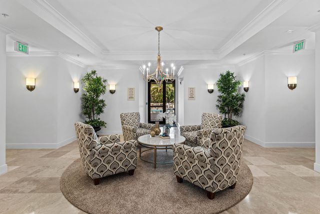 110 Gleason Street 203, Delray Beach, FL 33483