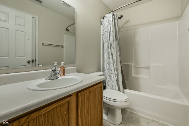 5118 Tuscany Lane, Indianapolis, IN 46254