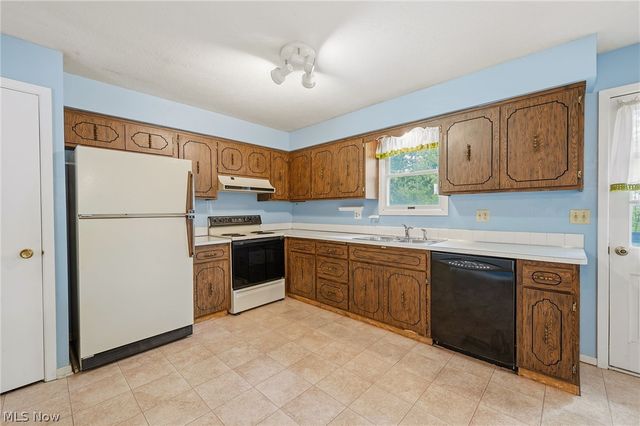 3920 Skyview Drive, Brunswick, OH 44212