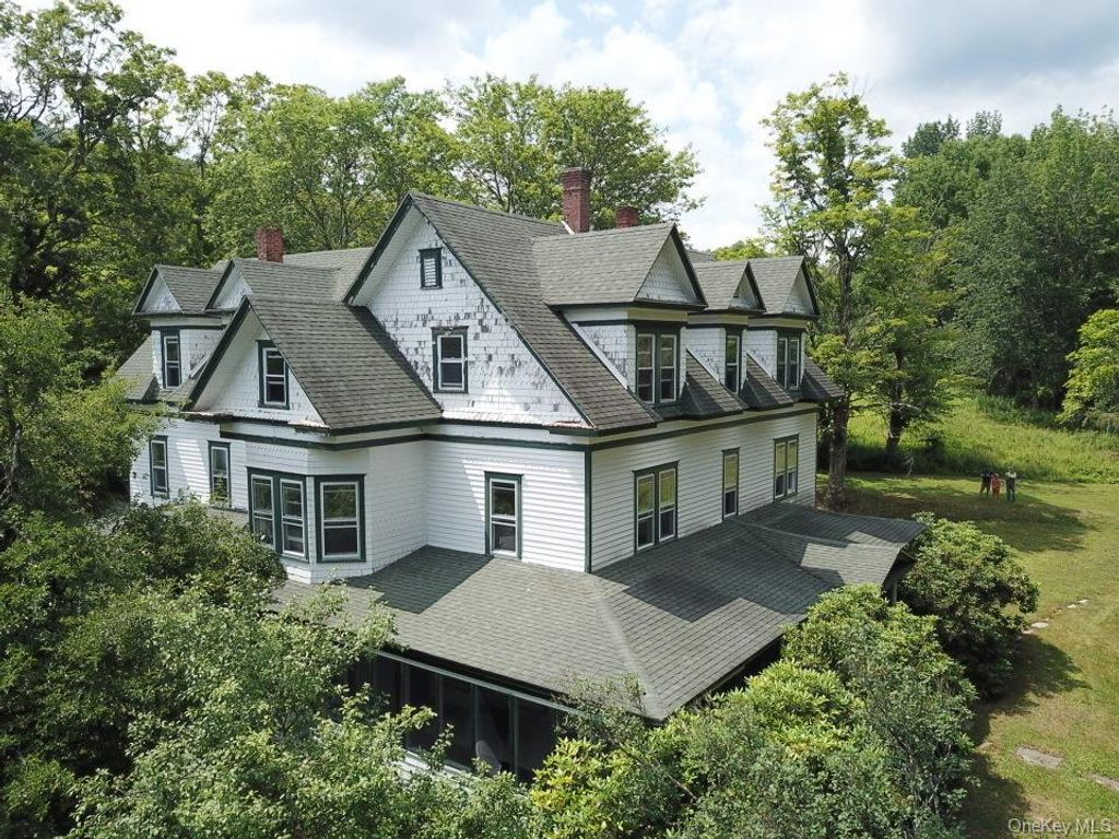 109 Mary Smith Hill Road, Livingston Manor, NY 12758
