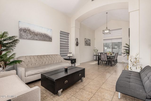 5919 W SACK Drive, Glendale, AZ 85308