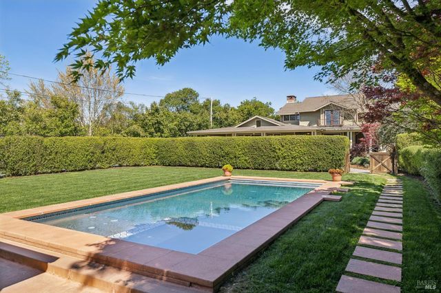 1830 E Napa St, Sonoma, CA 95476