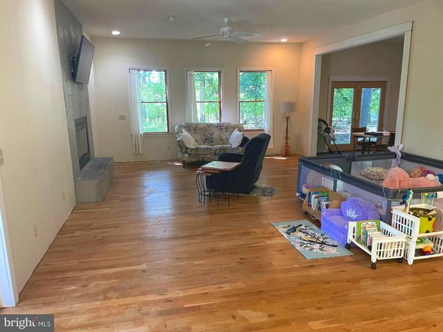 1453 MAKEFIELD RD, Yardley, PA 19067