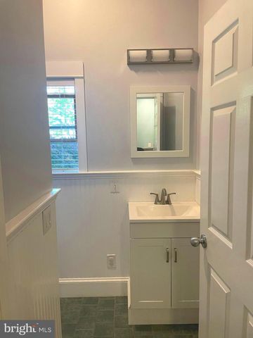 1453 MAKEFIELD RD, Yardley, PA 19067