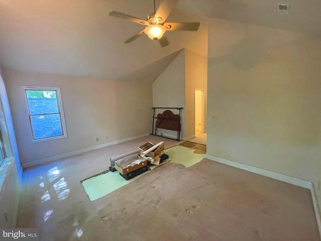 1453 MAKEFIELD RD, Yardley, PA 19067